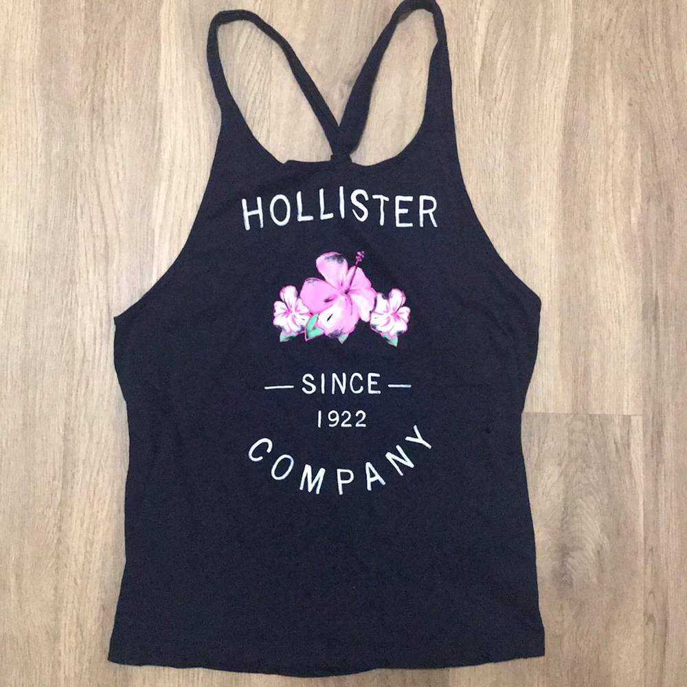 3 for $15! 🔥 Black Hollister tank